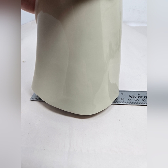 Nao by Lladro Figurine Blue Bird First Flight Women Holding Bird & Hat 10.5 Inch - Picture 13 of 13